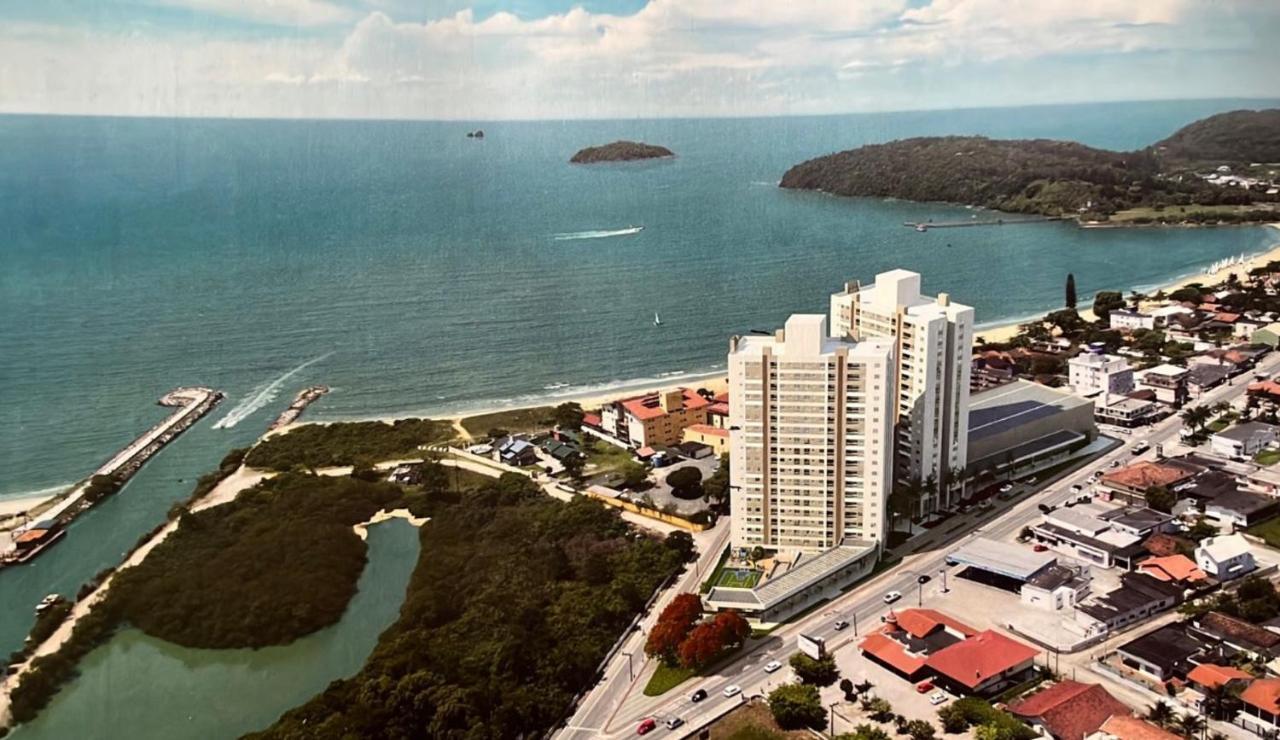 Apartamento Novo Frente Mar Com Piscina Em Home Club Penha  Kültér fotó